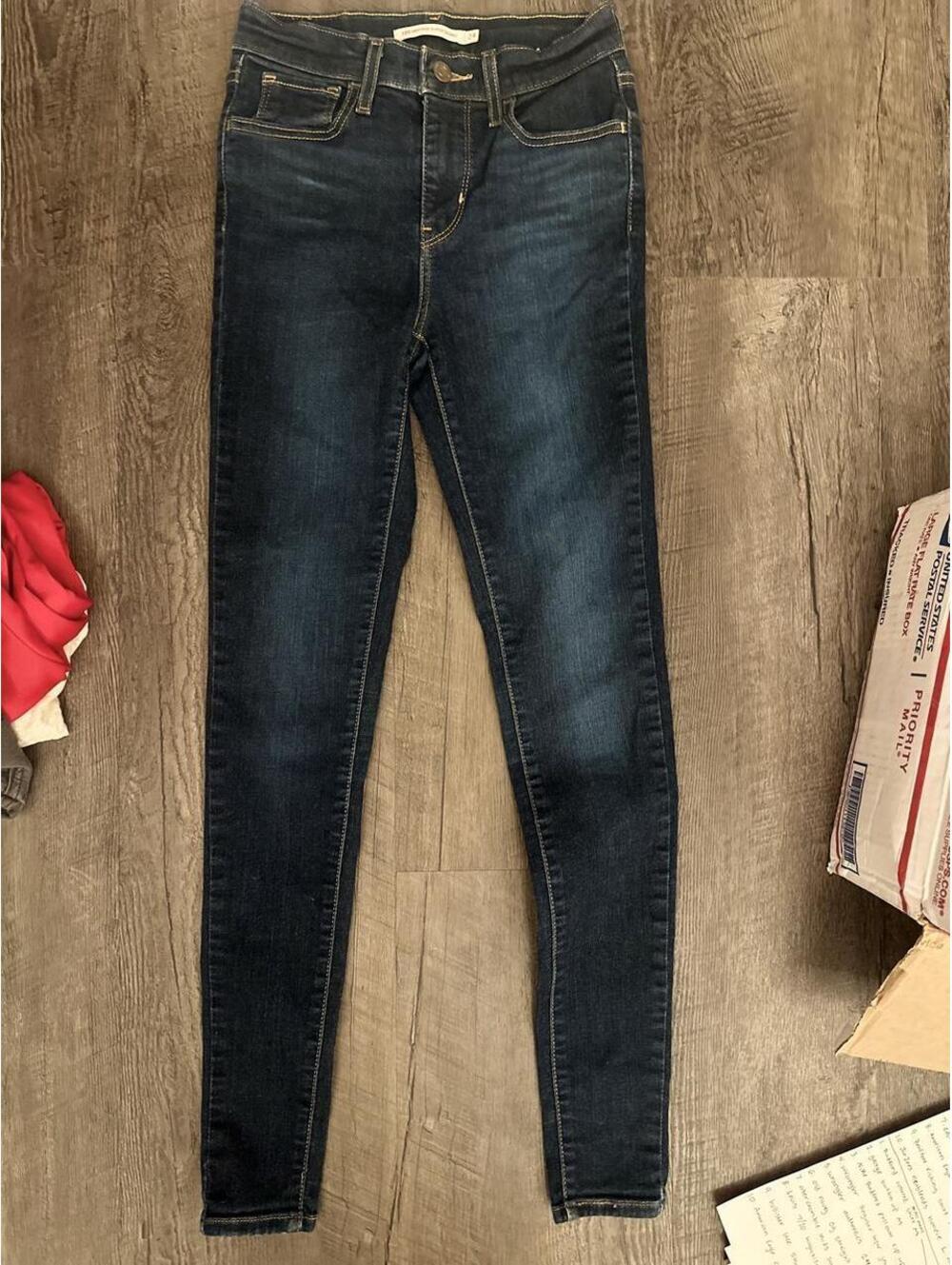 Levi's Women's Navy and Blue Jeans